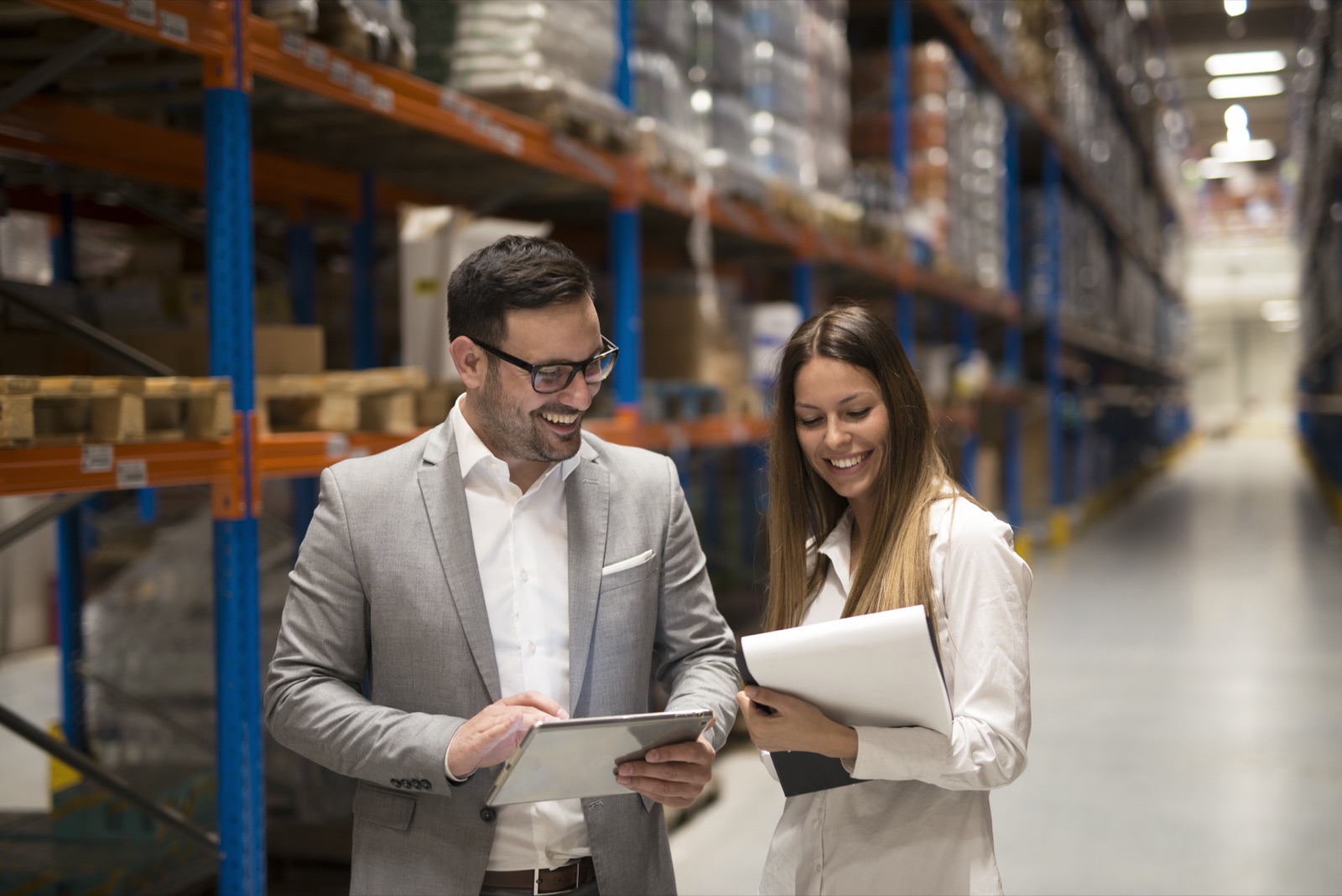E-commerce operations - warehouse and order fulfillment